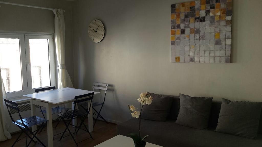 Central Yellow Apartment Bruxelles Exterior foto